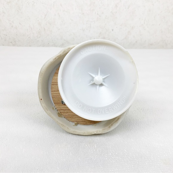 Vintage Zayre Corp Taiwan Hark The Harold Angels Sing Rotating Music Box Rainbow - Picture 6 of 11